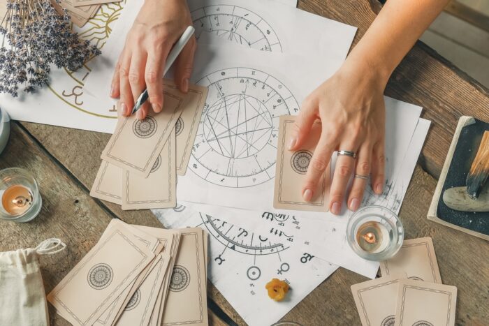 愛乃先生の占いの特徴や占術