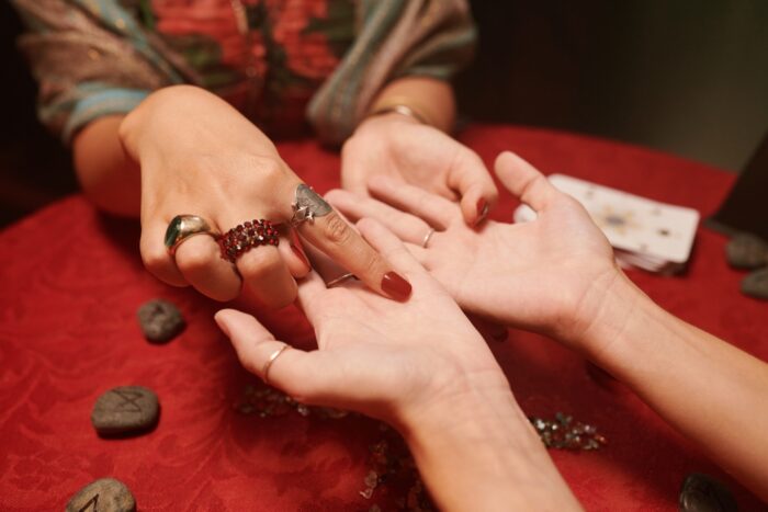 恵先生の占いの特徴や占術