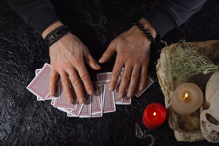 久山優先生は岡山県倉敷市で当たると評判？占いの特徴は？