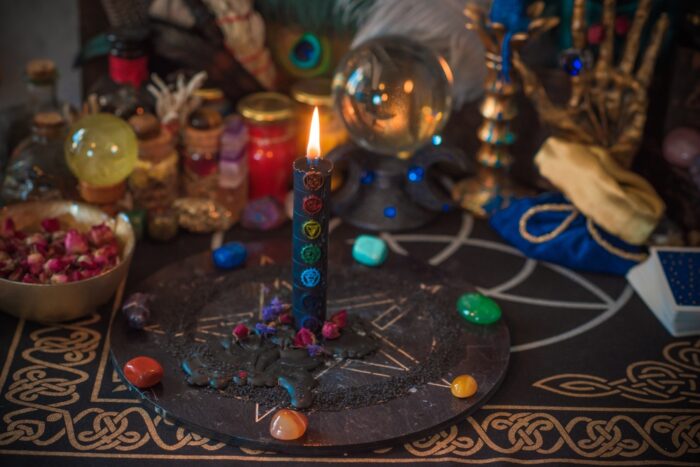 神女先生とは？ 占いの特徴も紹介