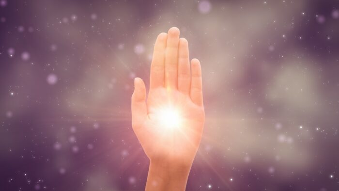 中丸銀河ちゃんねるに出演した占い師『有妙（ありさ）先生』はガチで当たる？鑑定方法や口コミを知りたい！