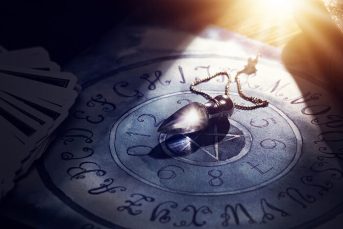 【沖縄ユタ】比嘉栄子先生の占いは「自宅占いの館」で受けられる