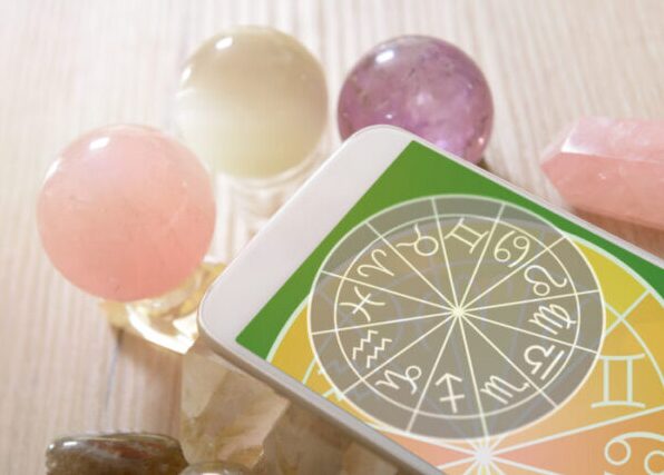 パシンペロンはやぶさの占い個人鑑定の予約方法は？料金や口コミも紹介！